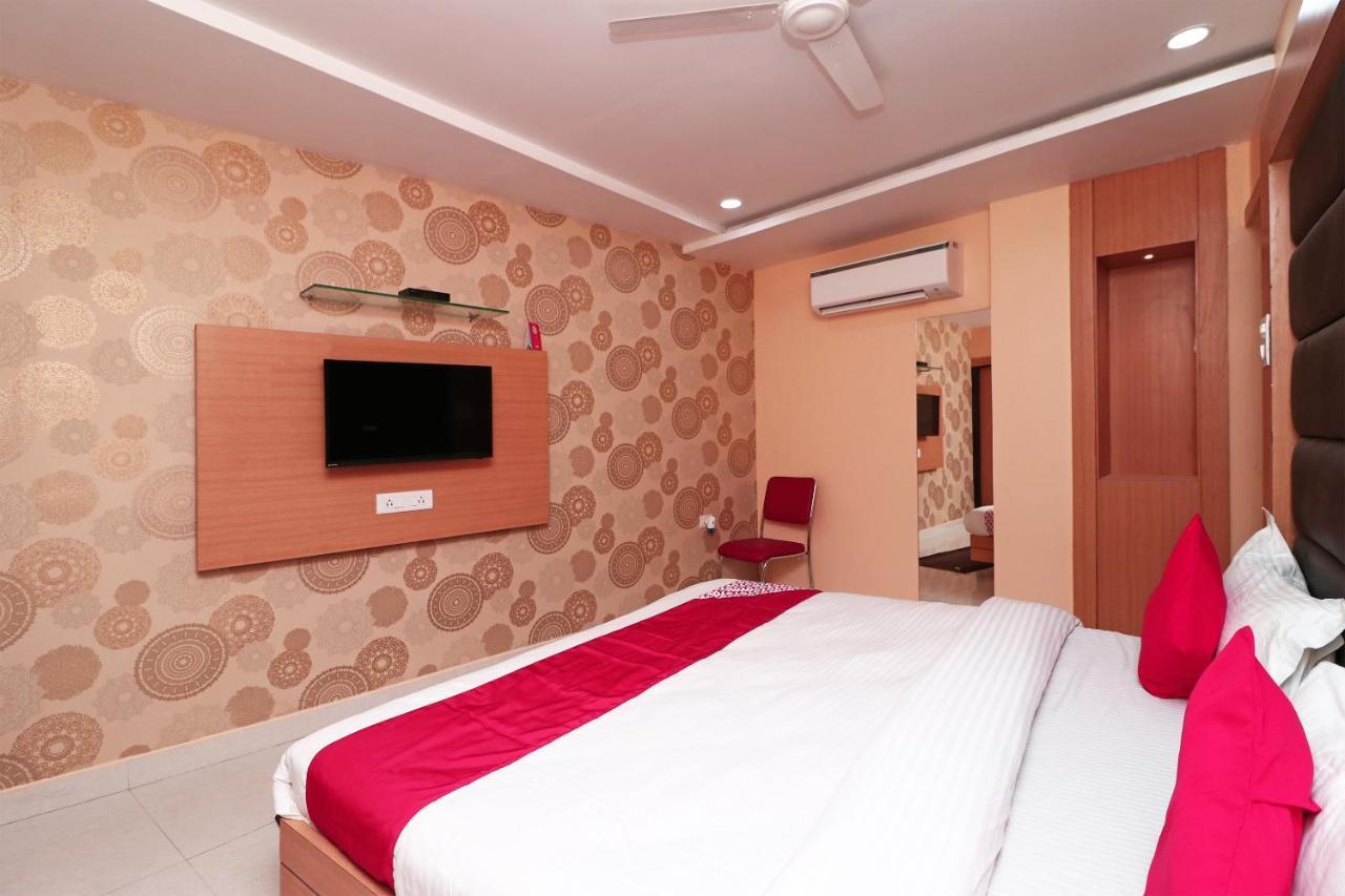 Capital O Hotel Sapphire Inn Gorakhpur Dış mekan fotoğraf