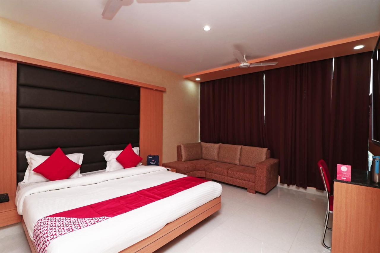 Capital O Hotel Sapphire Inn Gorakhpur Dış mekan fotoğraf
