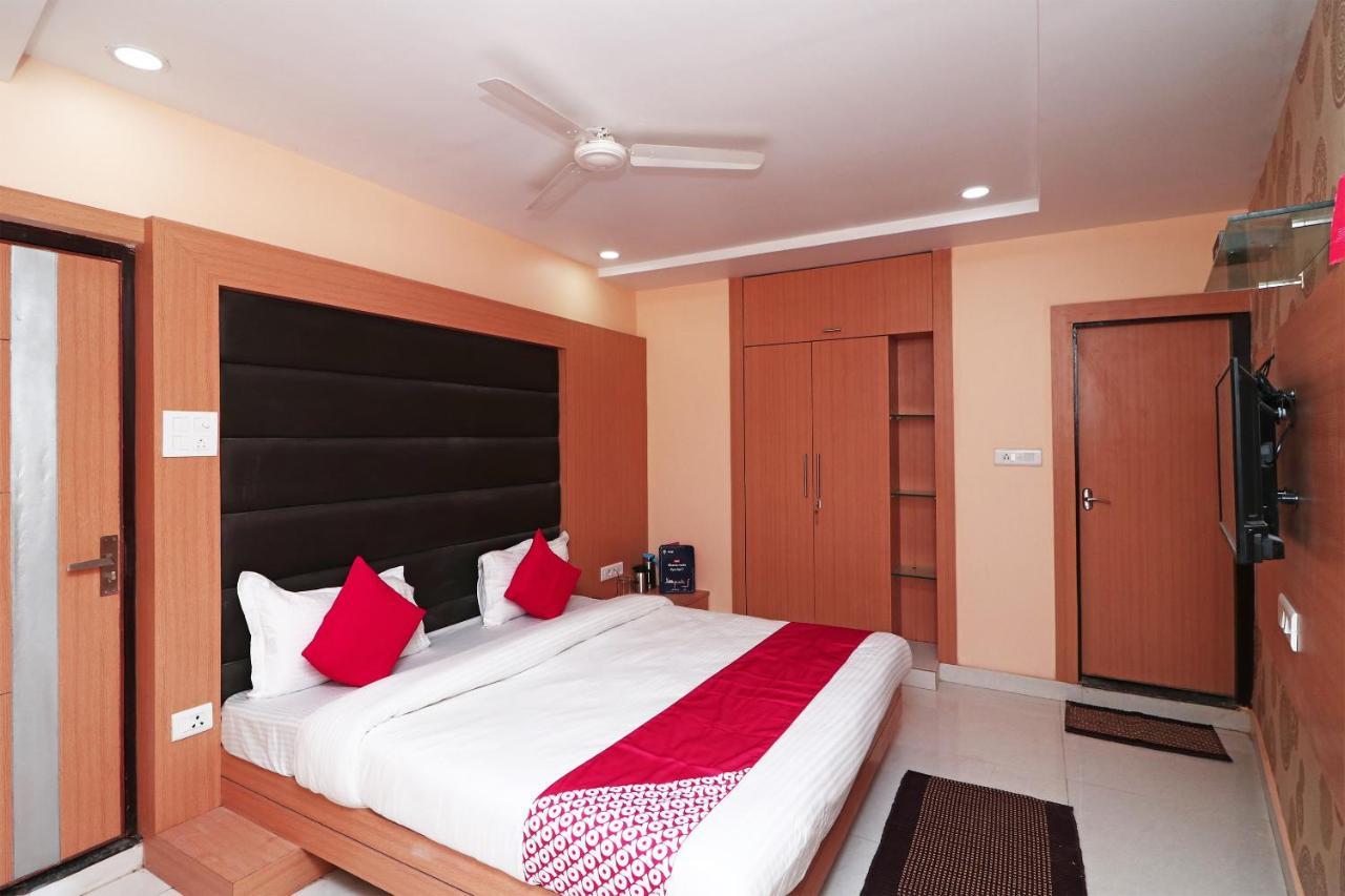 Capital O Hotel Sapphire Inn Gorakhpur Dış mekan fotoğraf