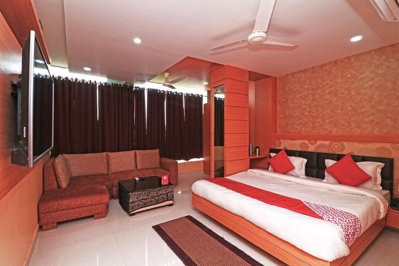 Capital O Hotel Sapphire Inn Gorakhpur Dış mekan fotoğraf